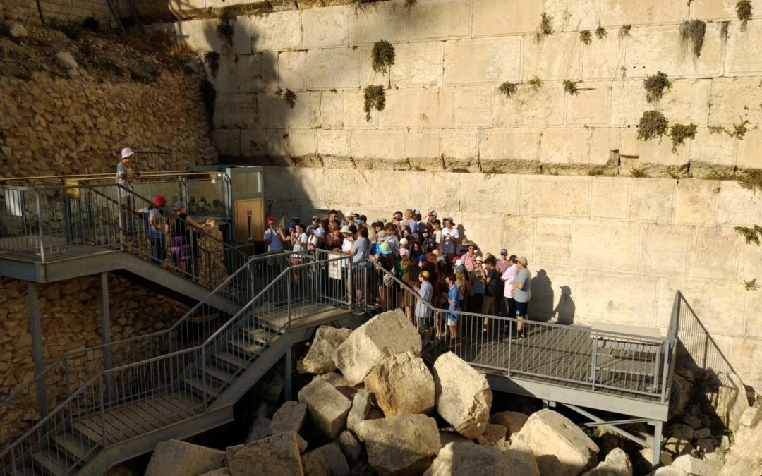 Bus 2 Experiences Traditional Israeli Life